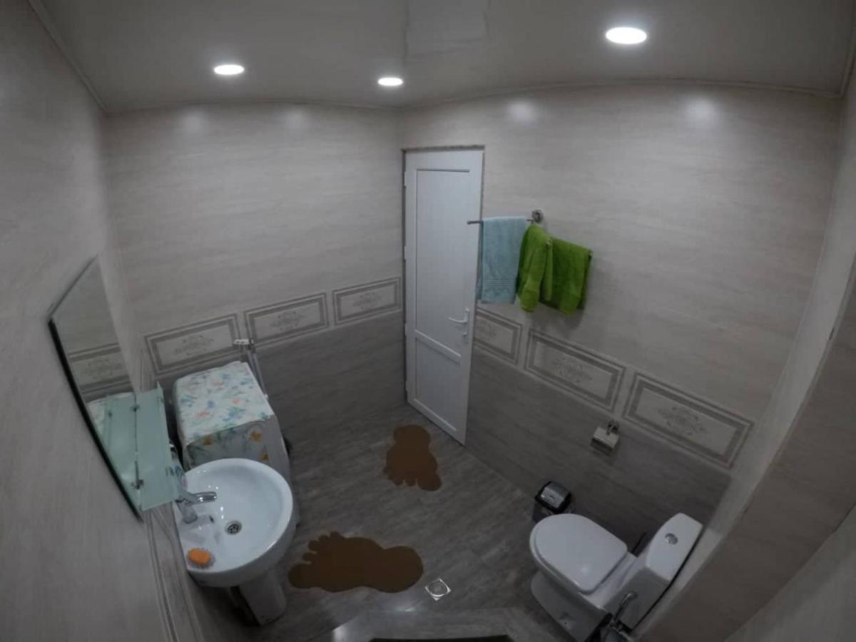 Lagaza'S Home Pekini Tbilisi Bagian luar foto
